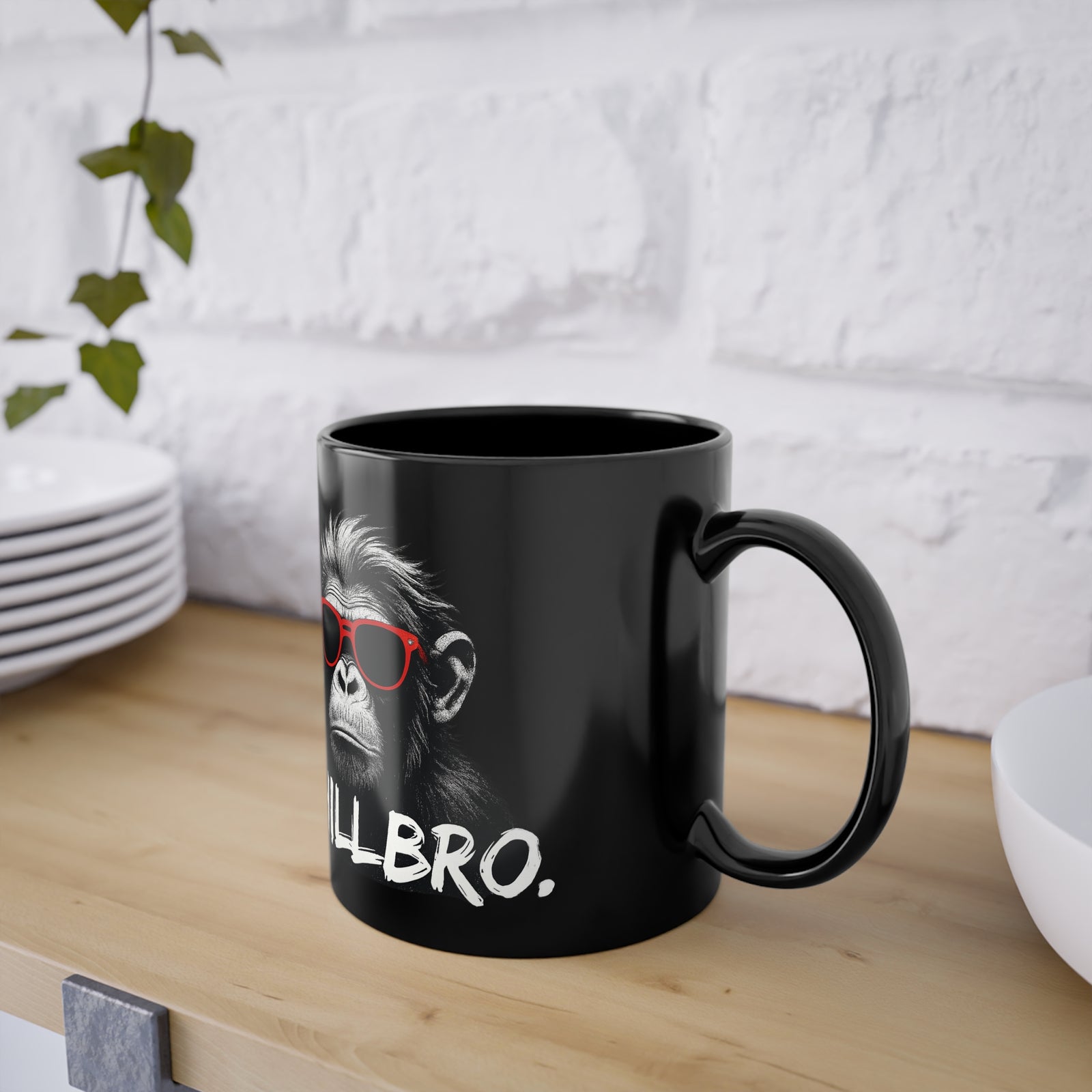 Chill Bro – T-Shirt mit Lustigem Affen und roter Sonnenbrillen - Lustige Kaffee Tasse