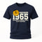 60. Geburtstag TÜV Plakette Baujahr 1965 Zustand entspricht Alter und Laufleistung Lustiges Geschenk T-Shirt