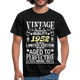 70. Geburtstag Geboren 1952 Vintage Männer Geschenk T-Shirt - black