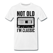 Retro Kassette Tape Not Old I'm Classic Witziges Nostalgie Premium T-Shirt - white
